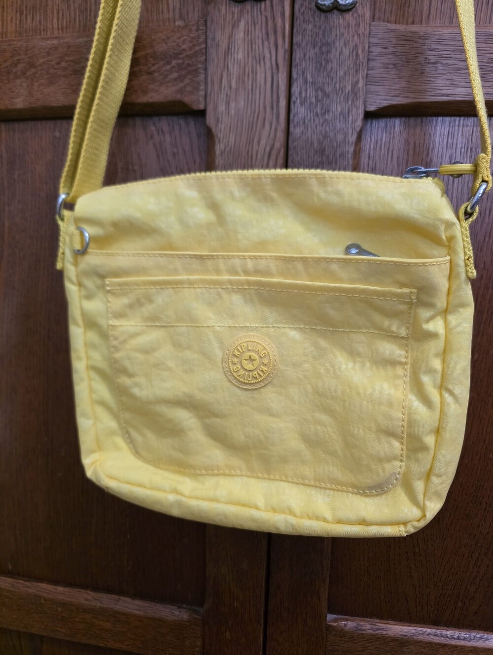 KIPLING | Yellow Crossbody Zip-Up Bag โ 10" x 8" - Picture 3 of 4